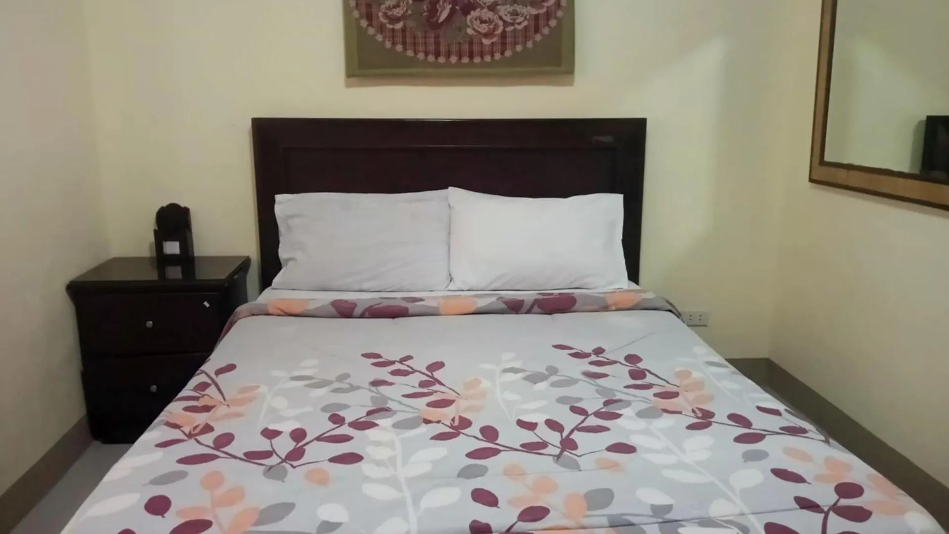 Hotel Baywatch Beach Resort Olongapo