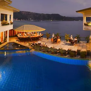 Mangrove Hotel